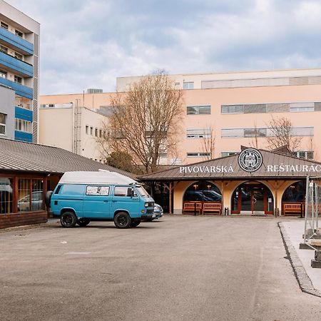 Skau 1 Old Town Family & Business Apartment Free Parking Bratislava Exteriör bild